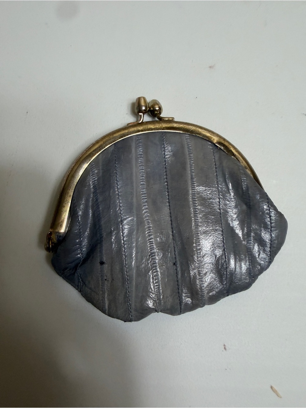 Vintage Grey Eelskin Kiss-Lock Coin Purse – Made in Korea